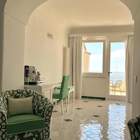 Il Gabbiano Hotel 4*