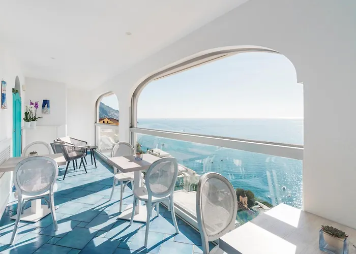 ホテル Il Gabbiano ポジターノ