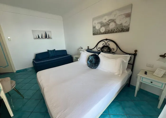 ホテル Il Gabbiano 4*