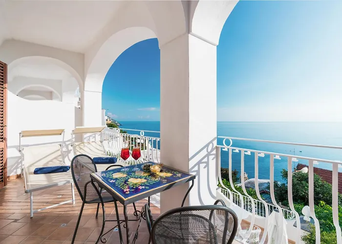 Il Gabbiano Отель 4*